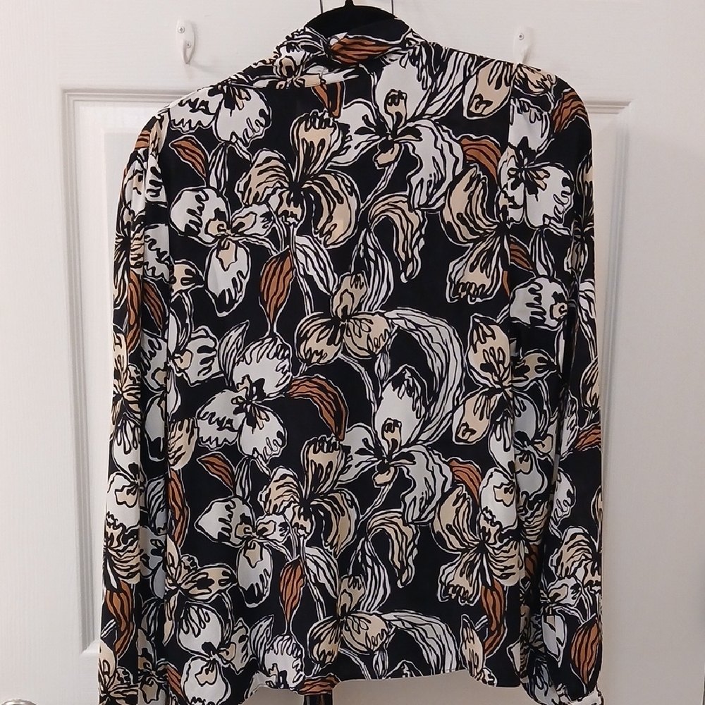 Lilly Pulitzer Black and Tan Floral Silk Top - Picture 5 of 8